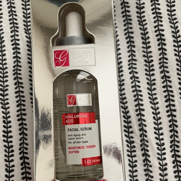 Hyaluronic facial serum! - Picture 1 of 2